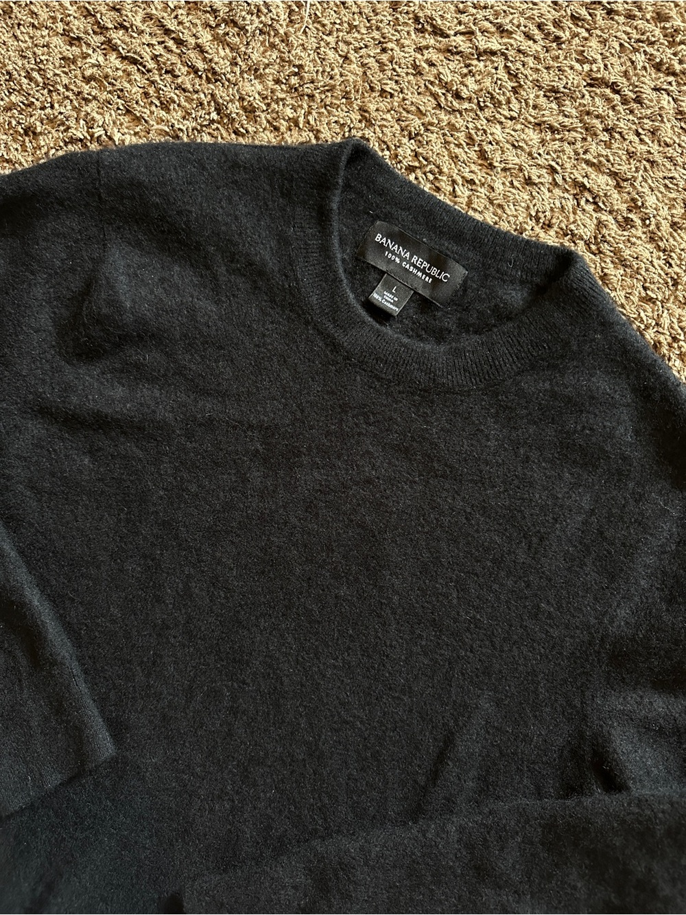 Banana Republic 100% Cashmere Crewneck
Sweater